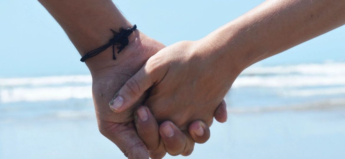 Mani di una coppia, esami di fertilità di coppia — BioLab Capurso