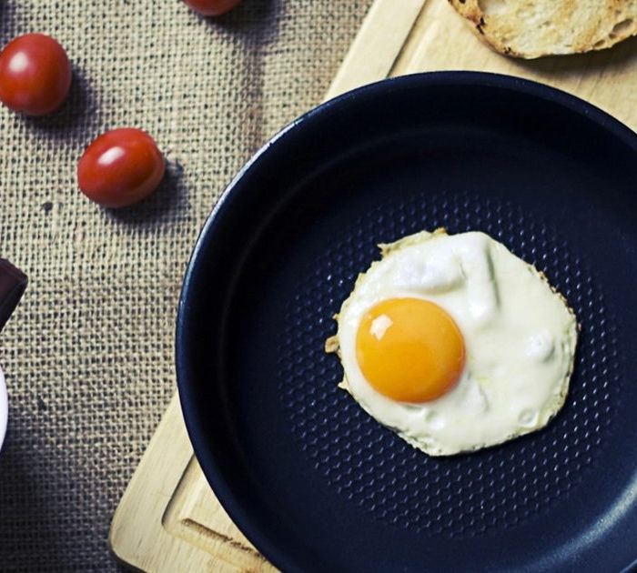 Uovo al tegamino, latte e pomodori, test intolleranze alimentari — BioLab